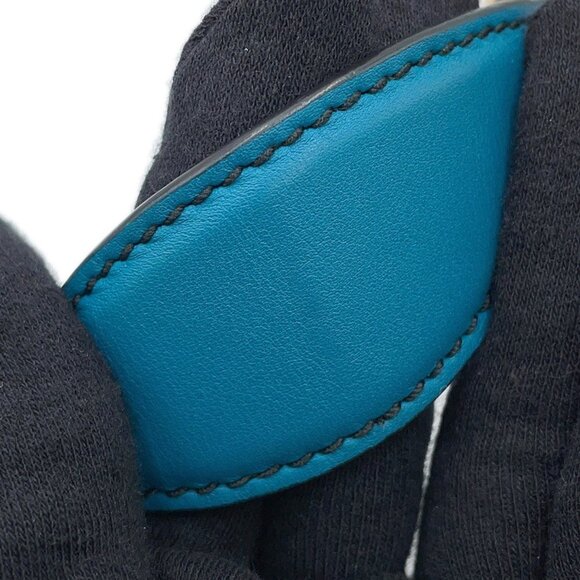 GUCCI Authentic Leather Shoulder Bag - Picture 13 of 16